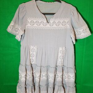 Tea N Rose Embroidered Dress Spring Pale Green Size Medium Floral BOHO Midi